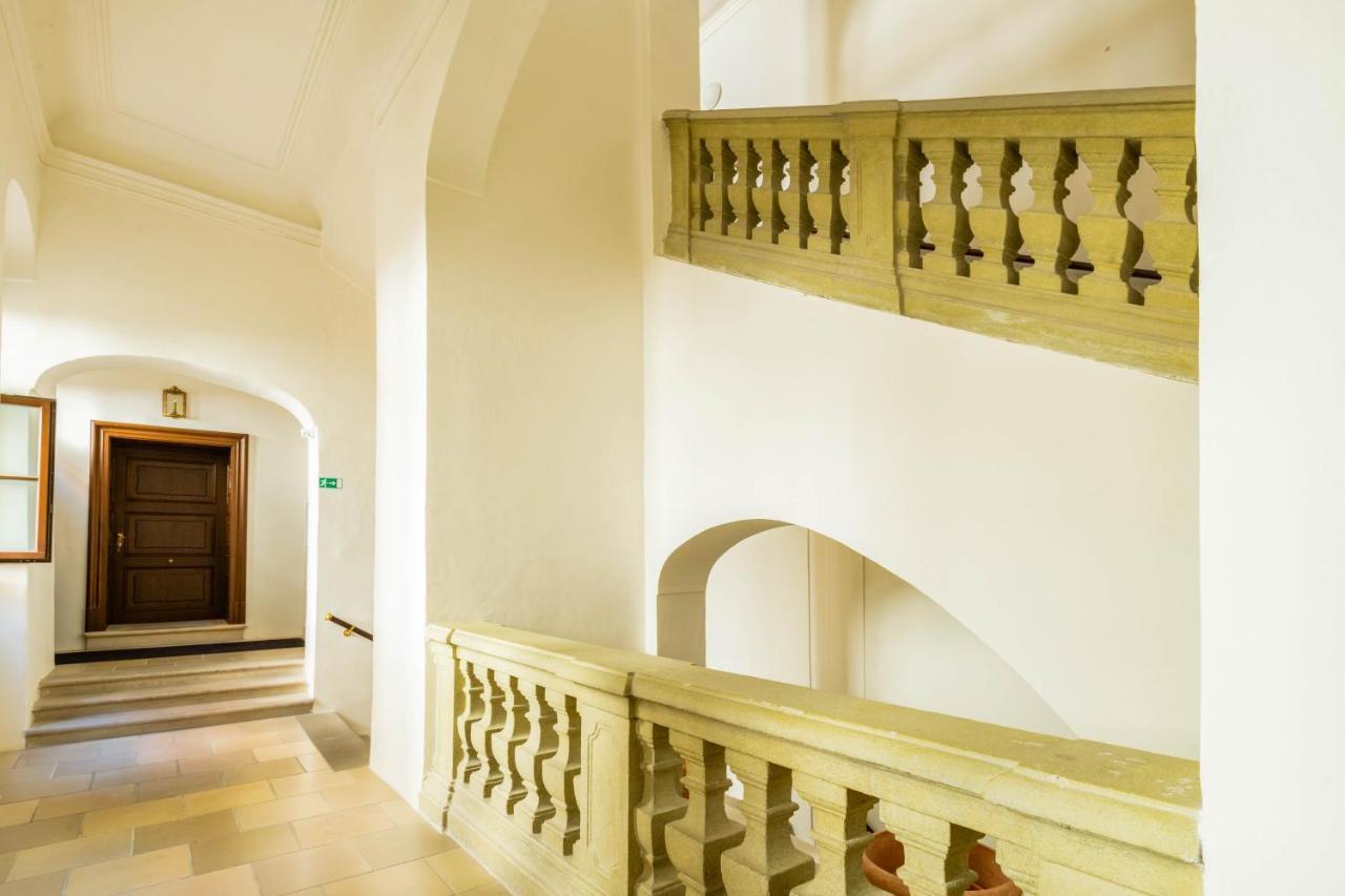Highnest Apartments Братислава Экстерьер фото
