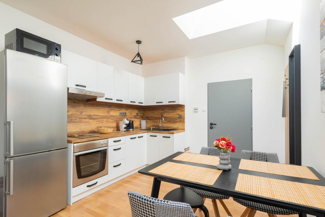 Highnest Apartments Братислава Экстерьер фото