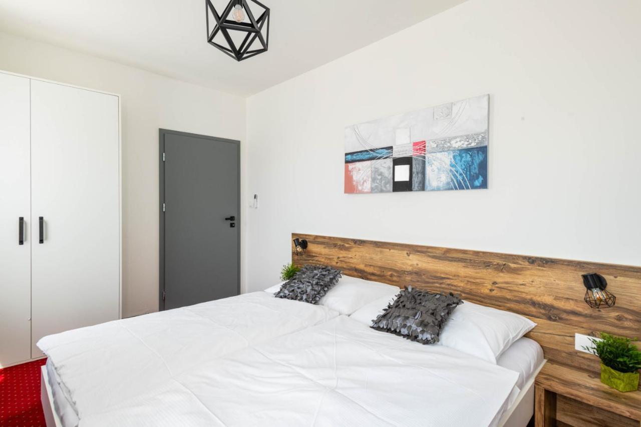 Highnest Apartments Братислава Экстерьер фото