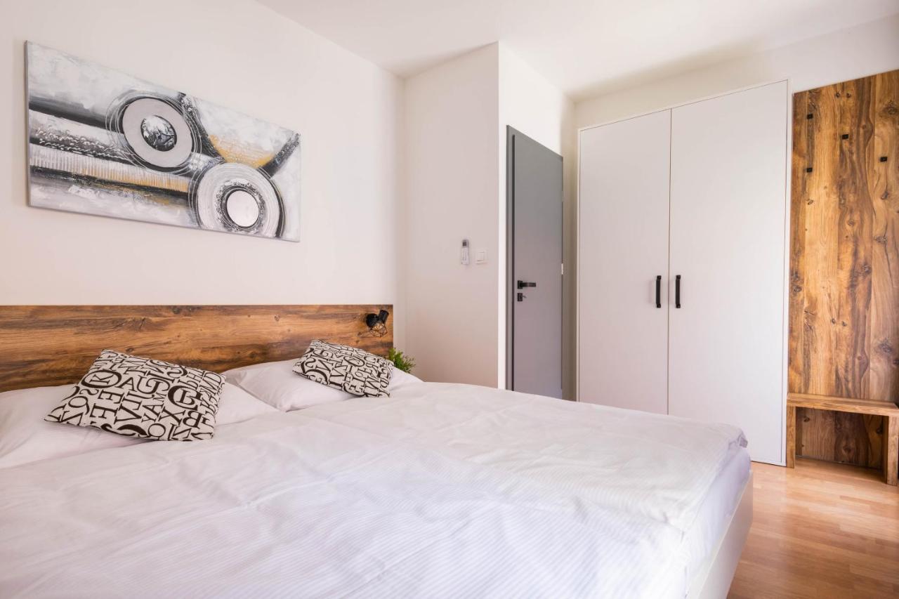 Highnest Apartments Братислава Экстерьер фото